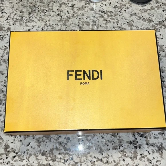 Fendi Sandal with fox fur Pom Poms - Picture 2 of 7